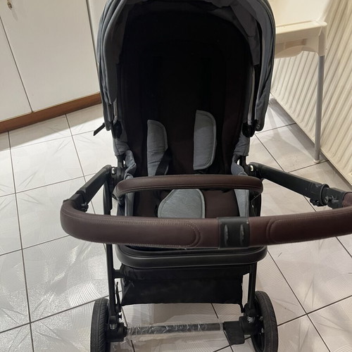Bebe Stars Baby Stroller like new with egg and accessories