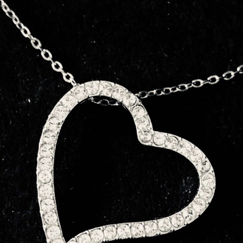 Swarovski heart-shaped pendant used with chain