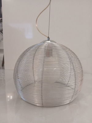 Ceiling light fixture
