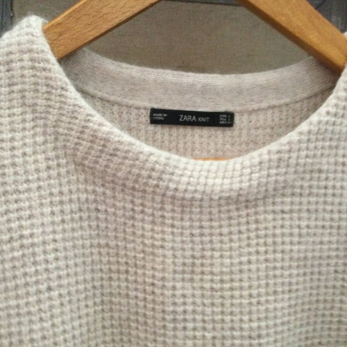 Zara knitted beige pullover like new, size M