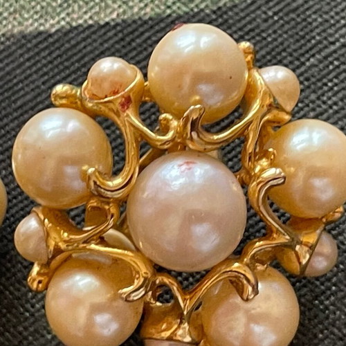 Custom Jewellery vintage earrings with pearls like new