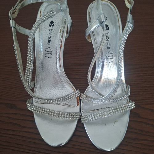 Silver sandals size 38 like new with sequins