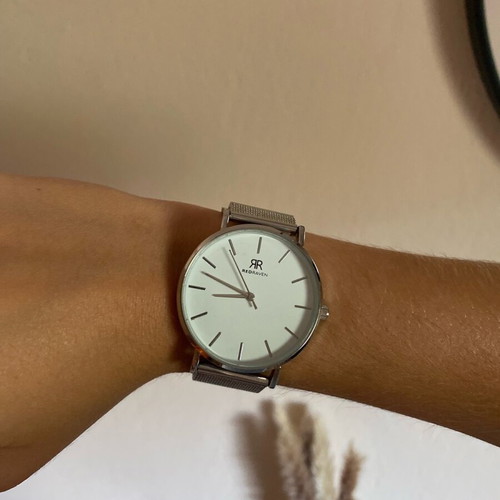 Red Raven wristwatch new, silver, women's