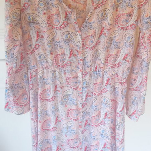 Dress with elastic waist and buttons, like new, size M/L