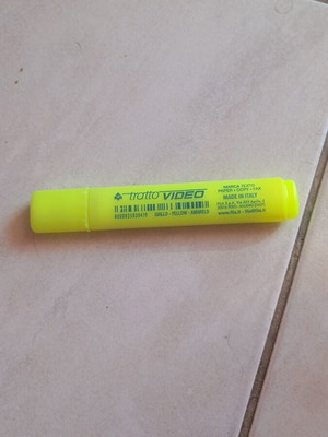 Yellow highlighter pen new with vibrant color