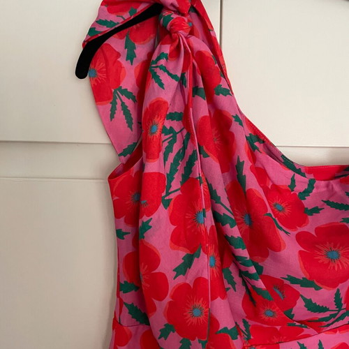 Karavan mini dress with one shoulder, new, pink with red flowers, size M