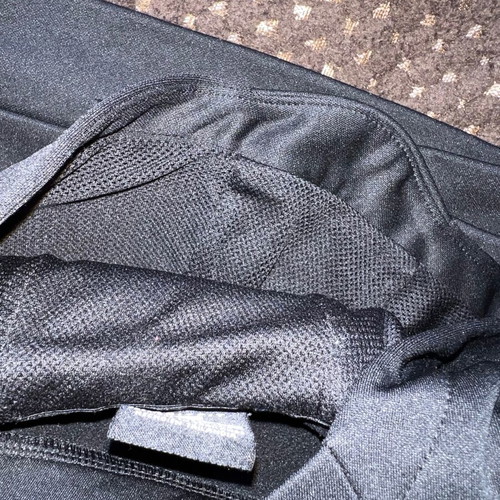 Φούτερ Nike για αγόρι 6 ετών σαν καινούργιο, μαύρο, μέγεθος 116 εκ