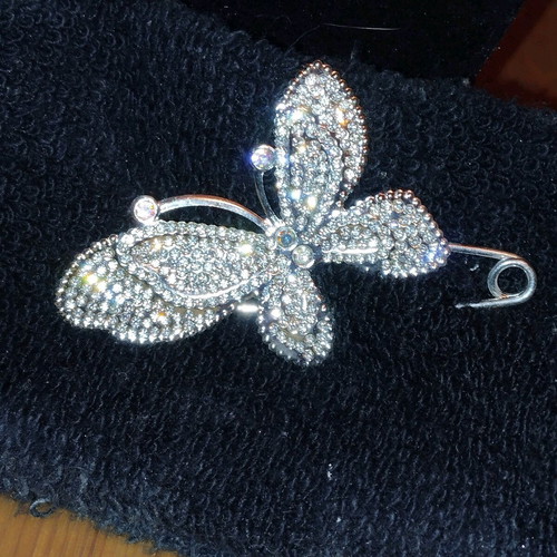 Brooch with rhinestones like new, white and silver