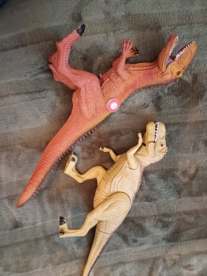 Dinosaur set with sound like new