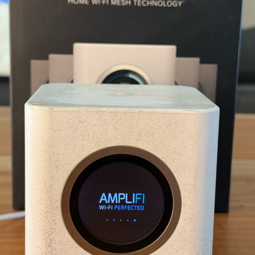 Ubiquiti AmpliFi HD AFi-R High-Performance Home Wi-Fi Mesh Router like new