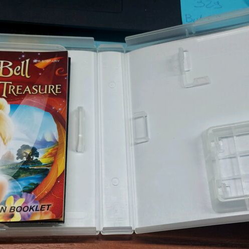 Tinkerbell and the Lost Treasure Nintendo DS case used with accessories