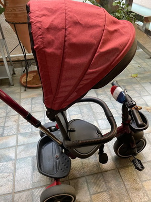 ABO children's tricycle used with adjustable canopy and safety features