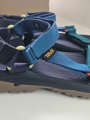 Teva Hurricane XLT2 ανδρικά σανδάλια καινούργια, νούμερο 44.5, μπλε και πράσινο