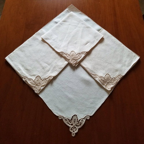 Beige table napkins like new, set of 4 pieces