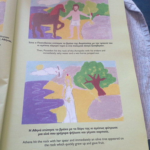 Book United by Myths like new, with English translation