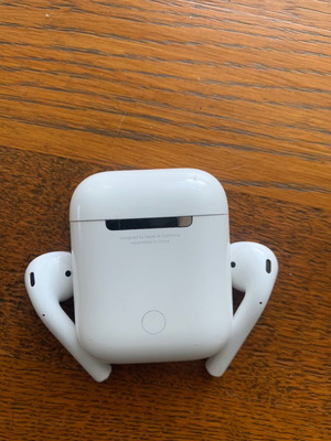 Ябълка AirPods