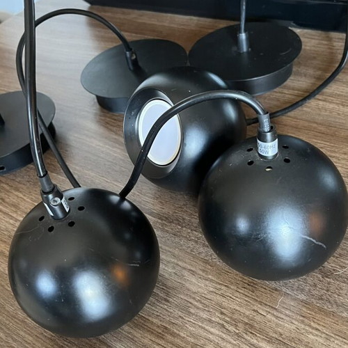 Pendant lights set of 3 used, black metal spherical design
