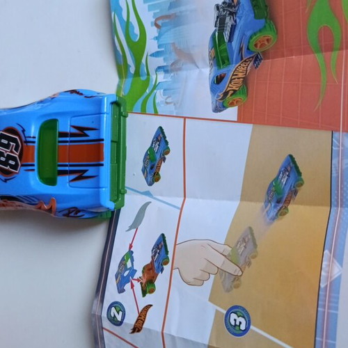 Hot Wheels toy car from Kindermaxi Surprise like new