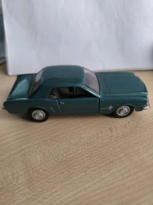 Fird Mustang 1/39 Maisto miniature used