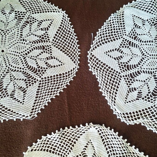 Handmade boho crochet doilies set of 4, diameter 34 cm
