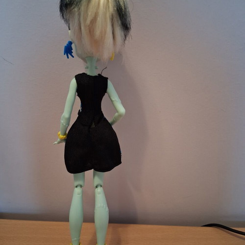 Monster High Frankie Stein doll new without bag