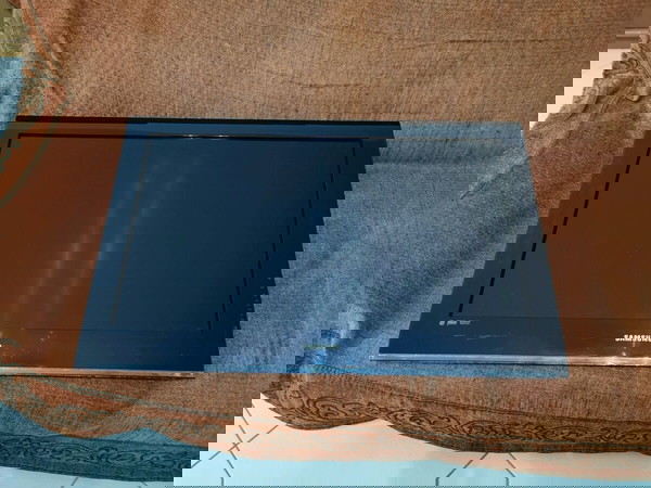 Телевизор Samsung 32"