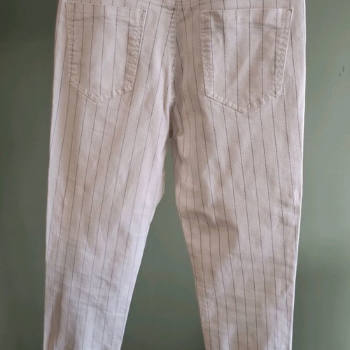 Stradivarius skinny jean used, white with vertical stripes, size 38