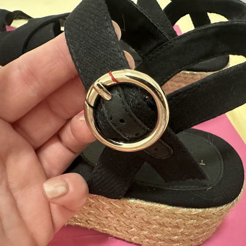 Tommy Hilfiger platform sandals used, size 37, black with gold details