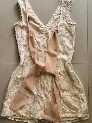 No Stress vintage dress with golden lace like new, size M