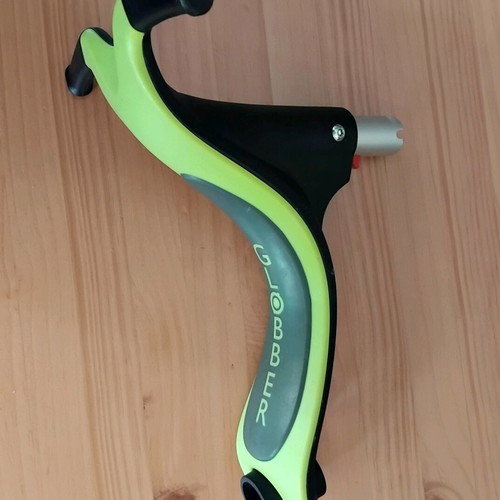 Globber scooter seat like new