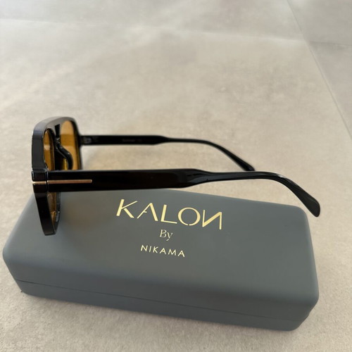 Sunglasses black frame with yellow rectangular lenses new