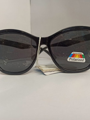 Women's sunglasses new with polarized lenses, black