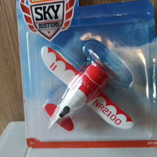 Matchbox Skybusters GEE BEE NR2100 airplane toy new