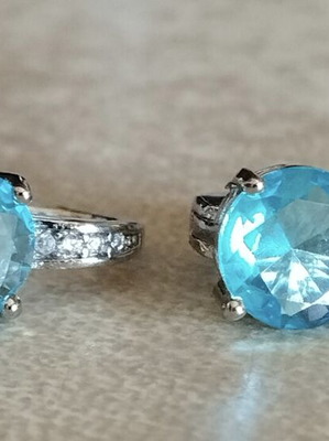 Turquoise stone earrings Elegance, like new, silver and white gold coated