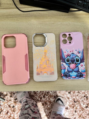 Калъфи за iPhone 15 Pro Max като нови
