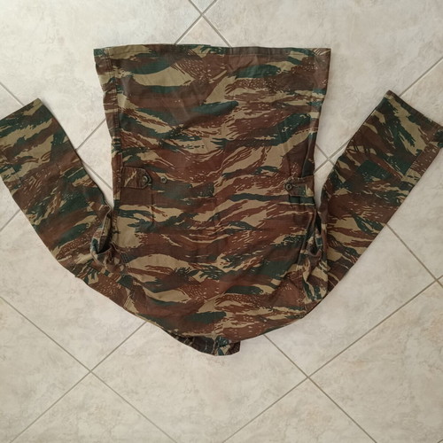 Camouflage military uniform set, jacket large, pants medium