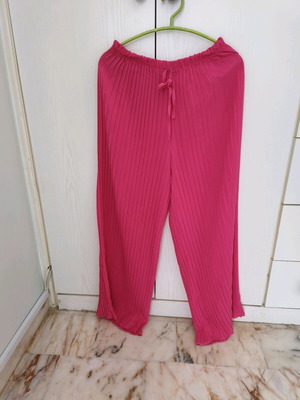 Pleated fuchsia pants like new, size L