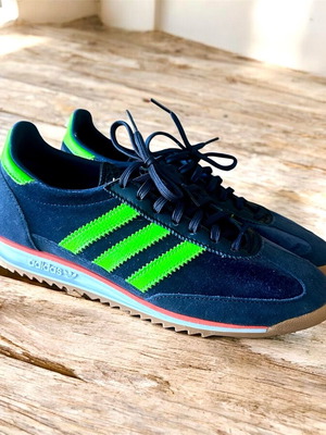 adidas gazelle silver green womens adidas Handball Spezial Velvet Womens Lifestyle Shoes Green Pink JI2648 –  Shoe Palace main image 0