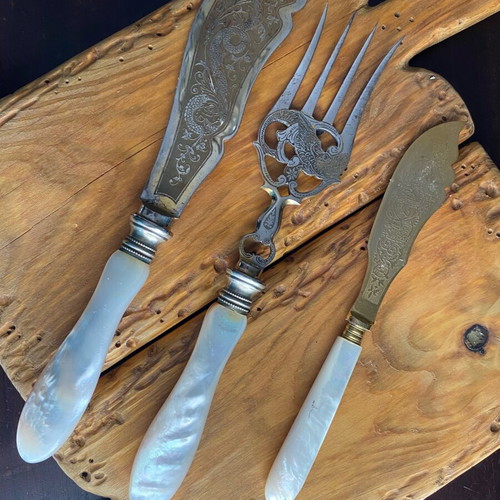 Antique Victorian Mother of Pearl Fish Serving Set used, 3 pieces