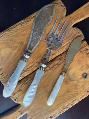Antique Victorian Mother of Pearl Fish Serving Set used, 3 pieces