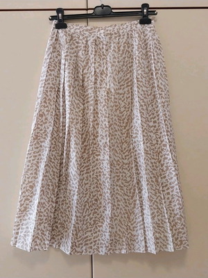 Debenhams Midi Pleated Skirt like new, beige print, size S