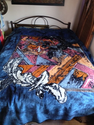 Double velvet blanket used, 2.20x2.40 m