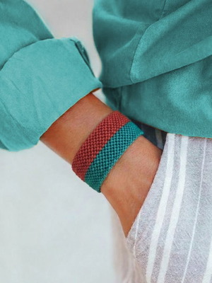 Macrame Boho Bracelet new, two-tone red and turquoise