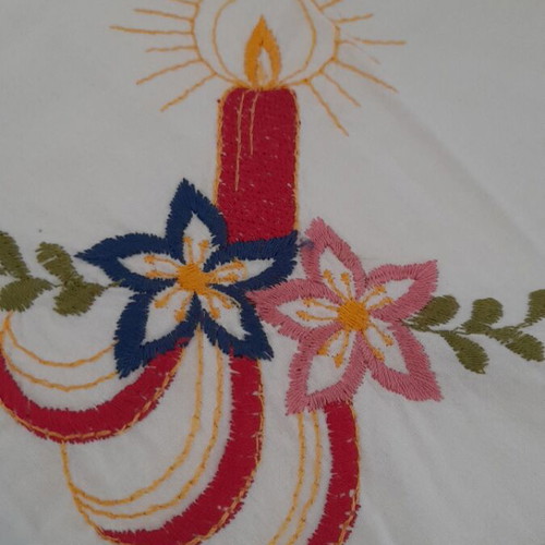 Easter tablecloth set with embroidery and two placemats new