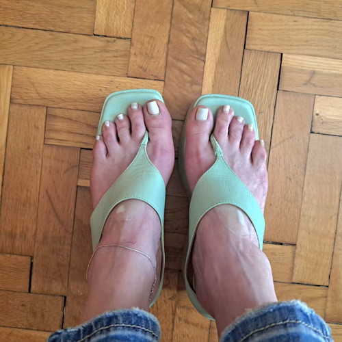 8 by YOOX leather platform sandals pistachio green size 37 like new