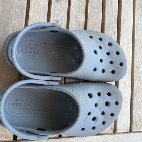 Crocs kids C10 27-28 like new, gray clogs