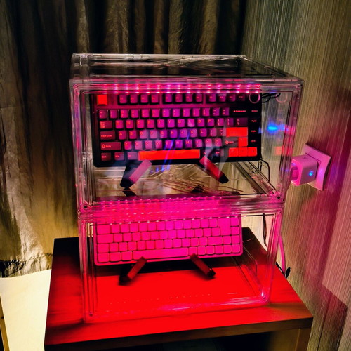 Oltraman LED витрини комплект от 2 с RGB осветление и дистанционно