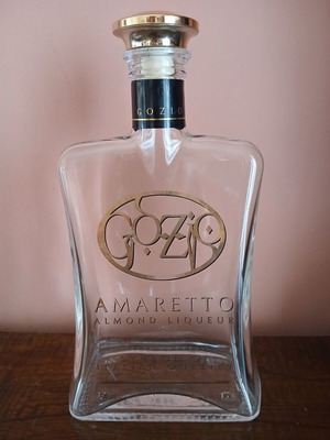 Μπουκάλι Gozio Amaretto almond liqueur σαν καινούργιο, 700ml