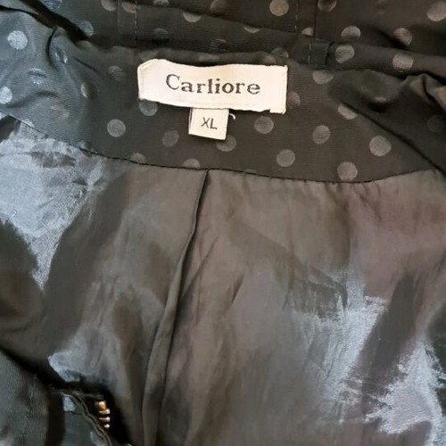 Trench coat XL black polka dot like new, waterproof fabric