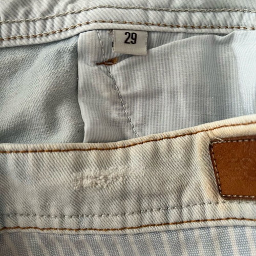 Esprit light-wash denim shorts with embroidered stars like new, size S-M